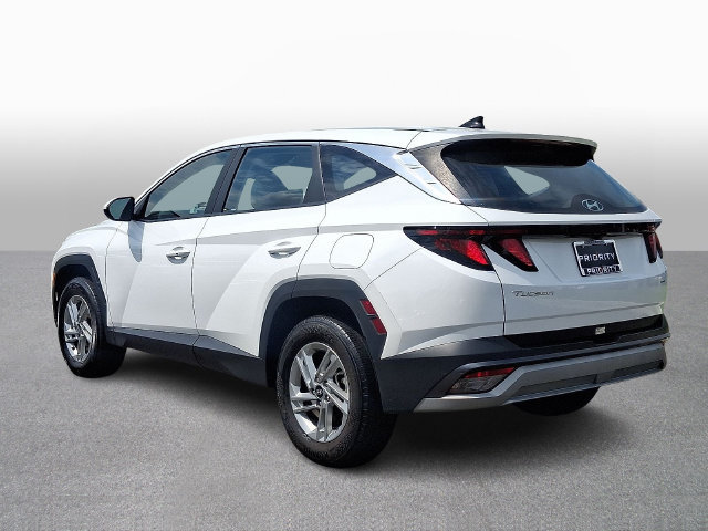 Used 2025 Hyundai Tucson SE AWD/4WD image 6