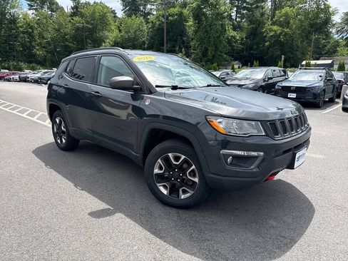 Used 2018 Jeep Compass Trailhawk w/ Cold Weather Group AWD/4WD image 7