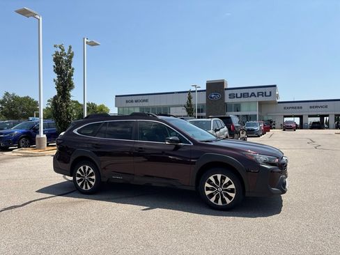 Used 2024 Subaru Outback Limited AWD/4WD image 1
