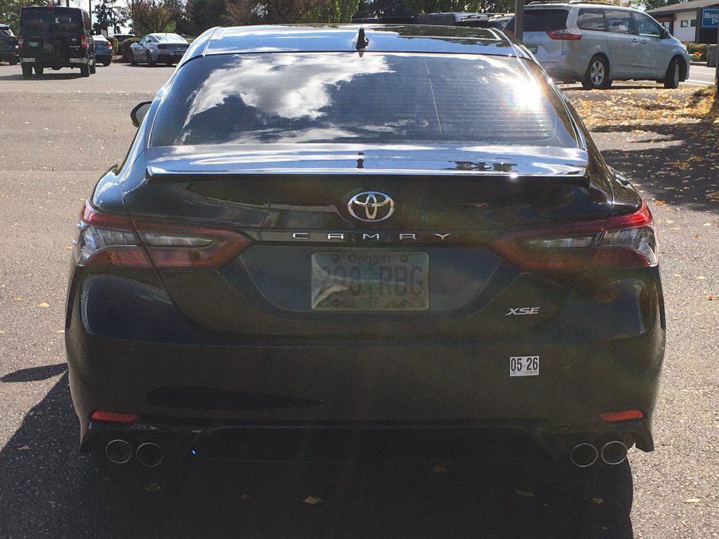 Used 2024 Toyota Camry XSE FWD image 5