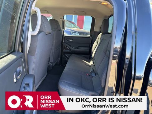 Used 2024 Nissan Frontier SV w/ SV Convenience Package image 15