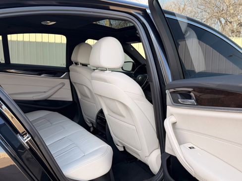 Used 2017 BMW 540i xDrive 540i xDrive Sedan image 23