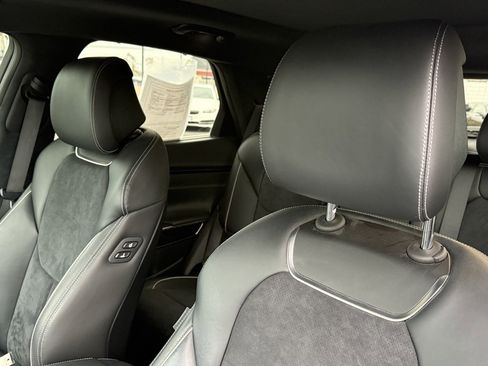 Used 2022 Genesis GV70 3.5T Sport w/ Sport Prestige Package image 21