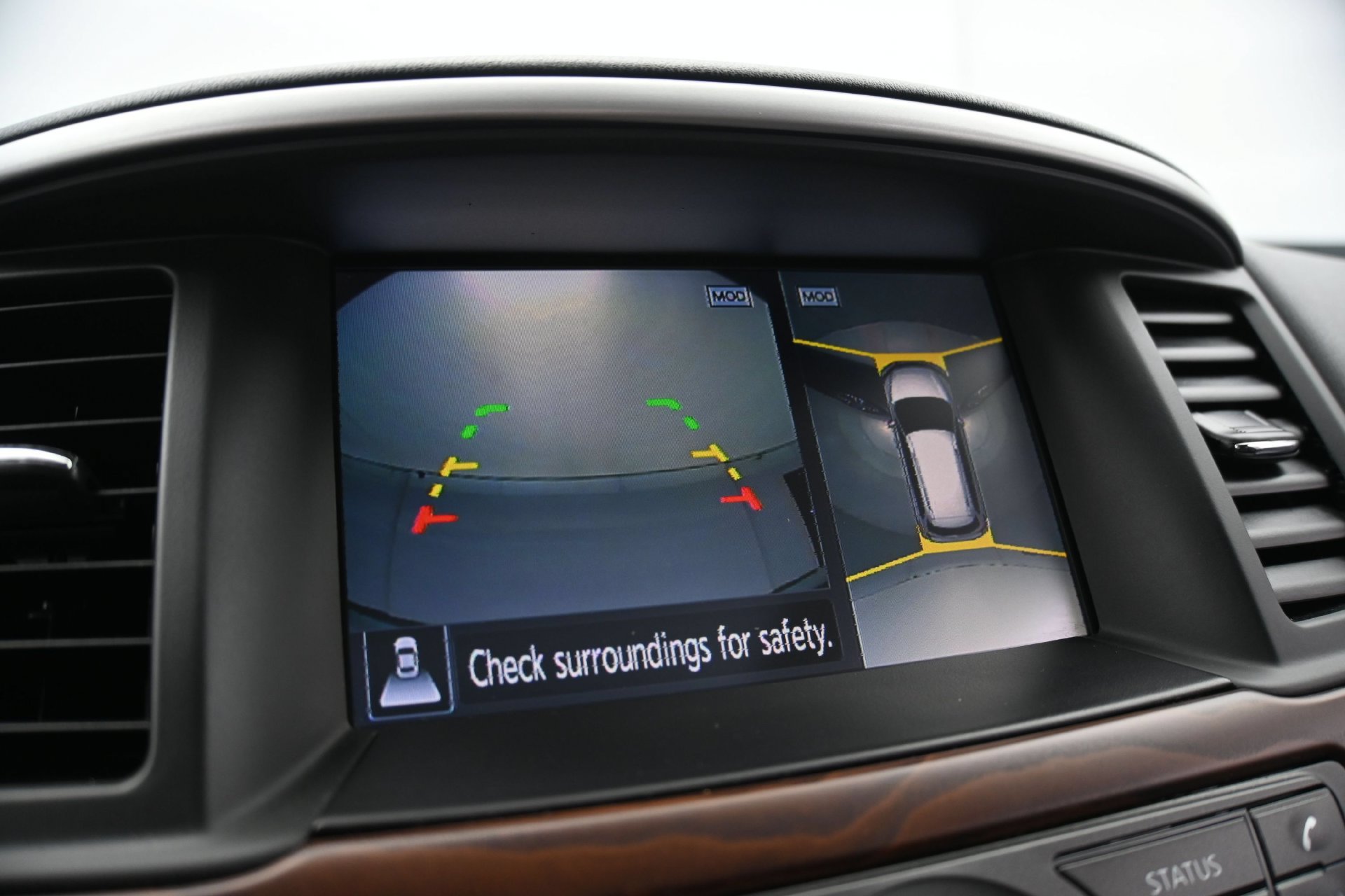 Used 2019 Nissan Pathfinder Platinum AWD/4WD image 29