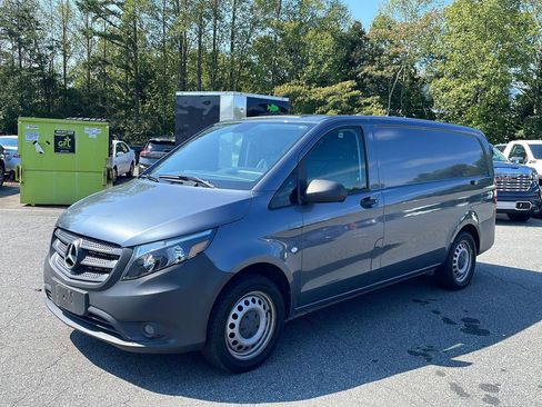 Used 2016 Mercedes-Benz Metris image 1