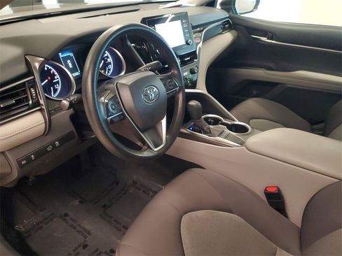 Certified 2022 Toyota Camry LE image 15