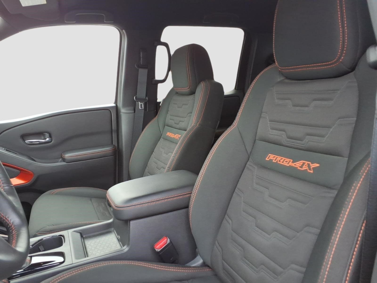 Used 2025 Nissan Frontier PRO-4X AWD/4WD image 11