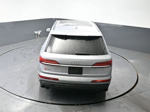 Used 2021 Audi SQ7 Premium Plus w/ Executive Package image 23