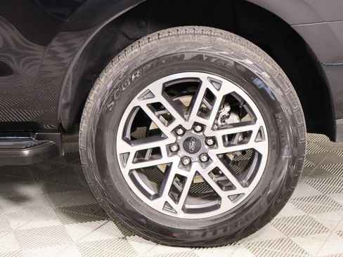 Used 2025 Ford Expedition Active image 22
