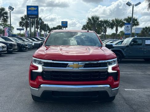 Used 2025 Chevrolet Silverado 1500 LT RWD image 2