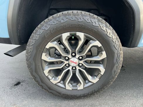 Used 2026 GMC Canyon Denali image 15