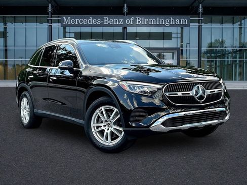 Certified 2025 Mercedes-Benz GLC 300 4MATIC image 1