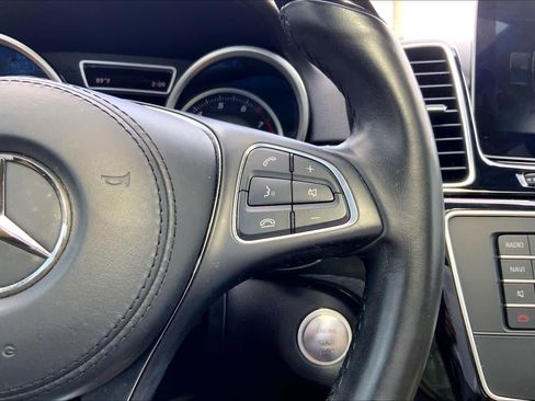 Used 2017 Mercedes-Benz GLS 450 4MATIC image 25