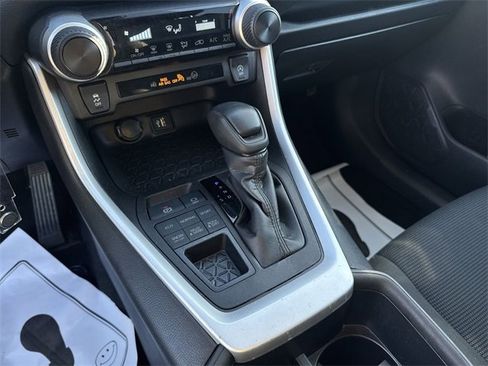 Used 2024 Toyota RAV4 LE image 21