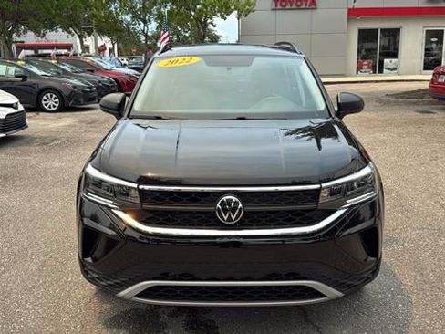 Used 2022 Volkswagen Taos S FWD image 2