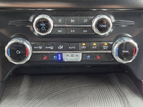 Used 2023 Ford F150 Platinum w/ Equipment Group 701A High image 20