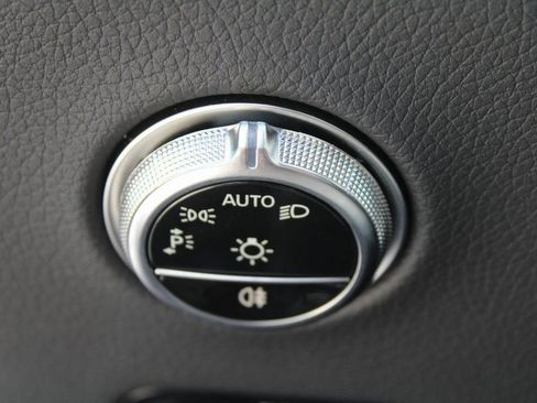 Certified 2025 Mercedes-Benz GLC 350e 4MATIC image 27