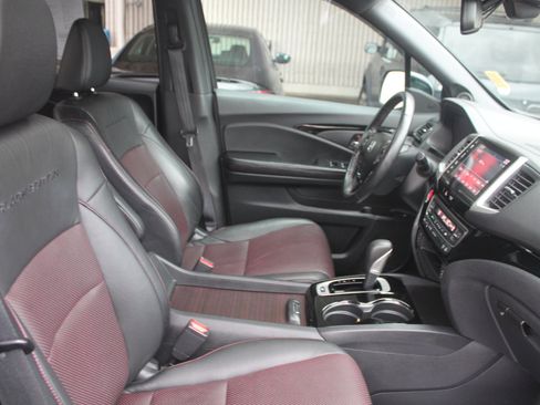 Used 2017 Honda Ridgeline Black Edition image 21