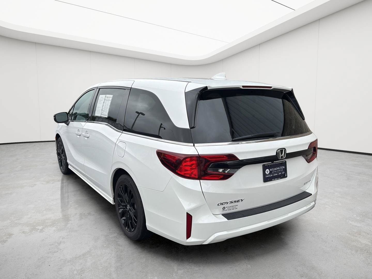 Used 2025 Honda Odyssey Sport-L image 8