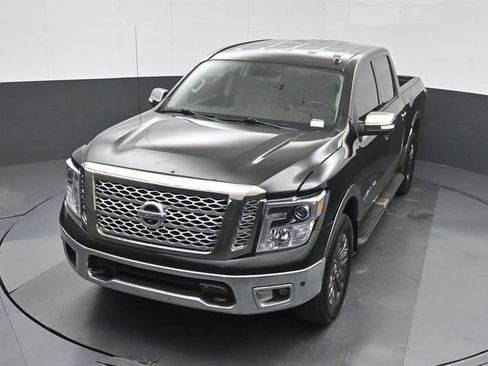 Used 2018 Nissan Titan Platinum Reserve w/ Platinum Utility Package AWD/4WD image 46