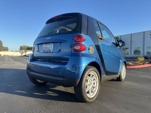 Used 2009 smart fortwo pure RWD image 5