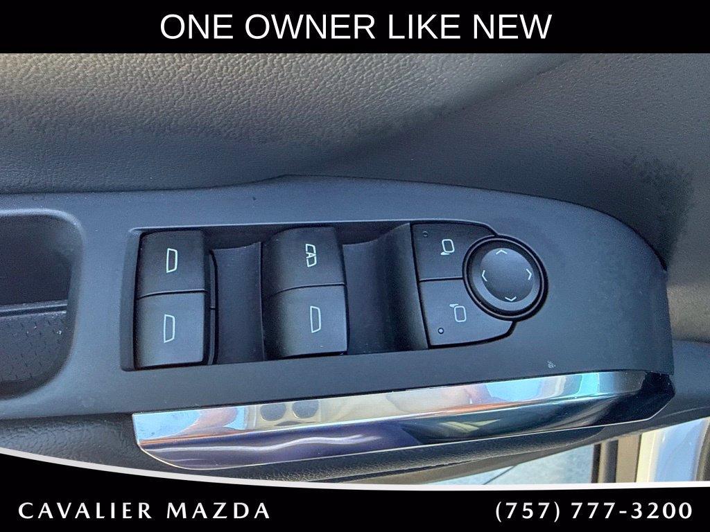 Used 2026 Chevrolet Traverse LT w/ Driver Confidence Package FWD image 13