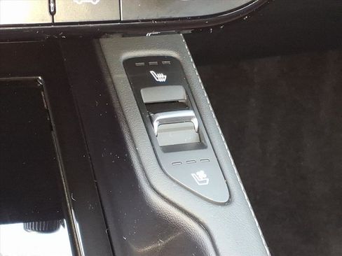 Used 2025 Kia Telluride SX w/ SX Captain's Chair Package image 19