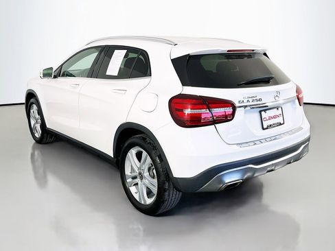 Used 2020 Mercedes-Benz GLA 250 w/ Premium Package image 9