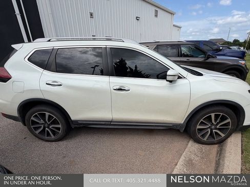 Used 2020 Nissan Rogue SL w/ Premium Package AWD/4WD image 5
