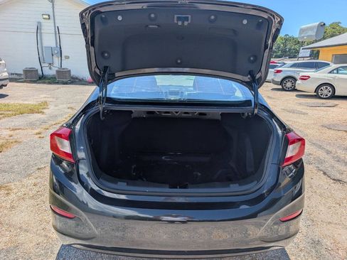 Used 2019 Chevrolet Cruze LS FWD image 6