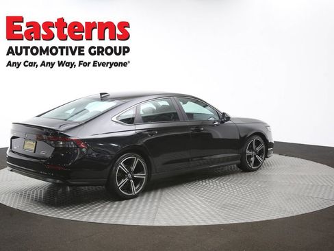 Used 2023 Honda Accord Sport image 40