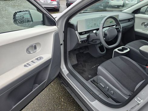 Used 2024 Hyundai Ioniq 5 SEL image 19