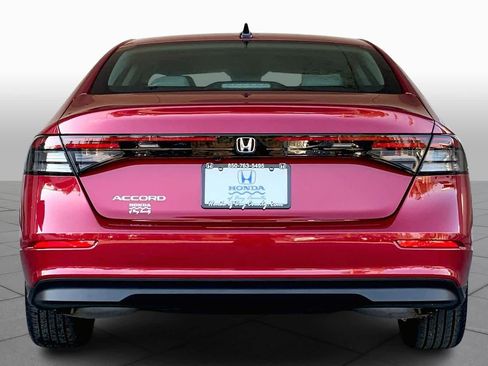 Used 2025 Honda Accord SE image 4