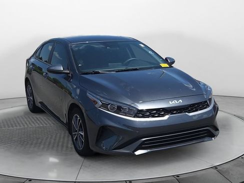 Used 2024 Kia Forte LXS FWD image 7