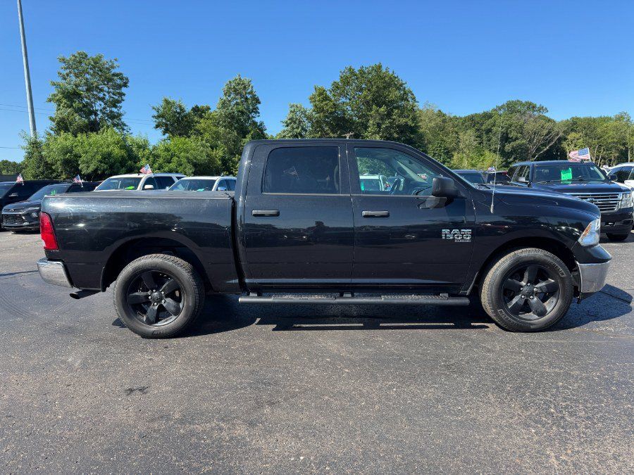 Used 2019 RAM 1500 ST w/ SXT Appearance Group AWD/4WD image 5