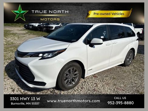 Used 2021 Toyota Sienna LE FWD image 1