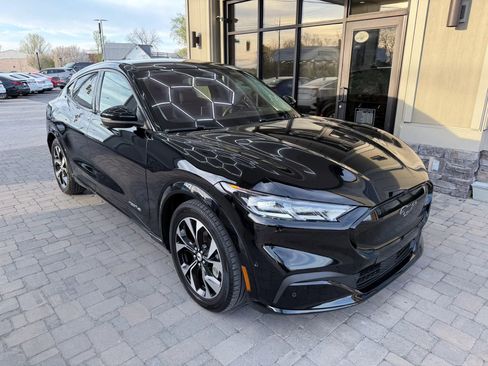 Used 2021 Ford Mustang Mach-E Premium image 71