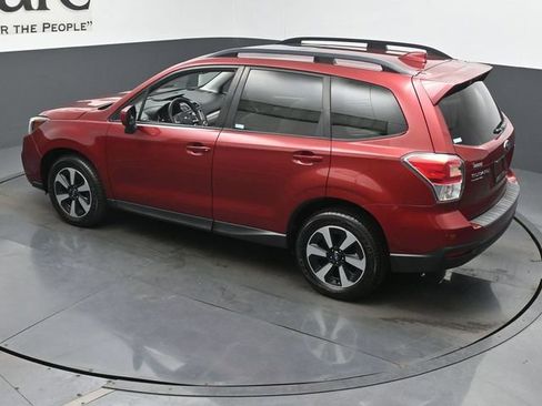 Used 2017 Subaru Forester 2.5i Premium w/ All-Weather Package AWD/4WD image 42