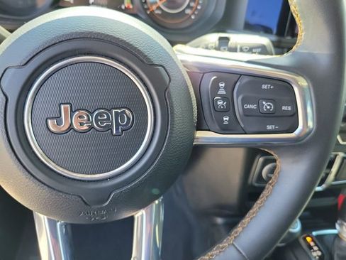 Used 2024 Jeep Wrangler Sahara image 24