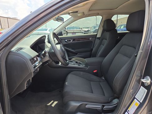 Used 2024 Honda Civic EX image 10