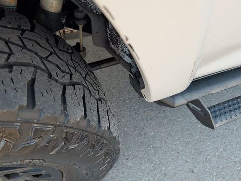 Used 2017 Toyota 4Runner SR5 Premium image 7