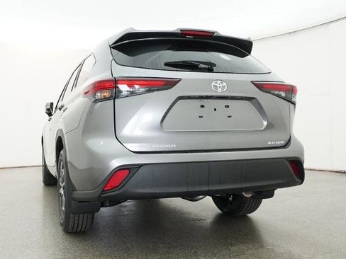 New 2026 Toyota Highlander XLE AWD/4WD image 32