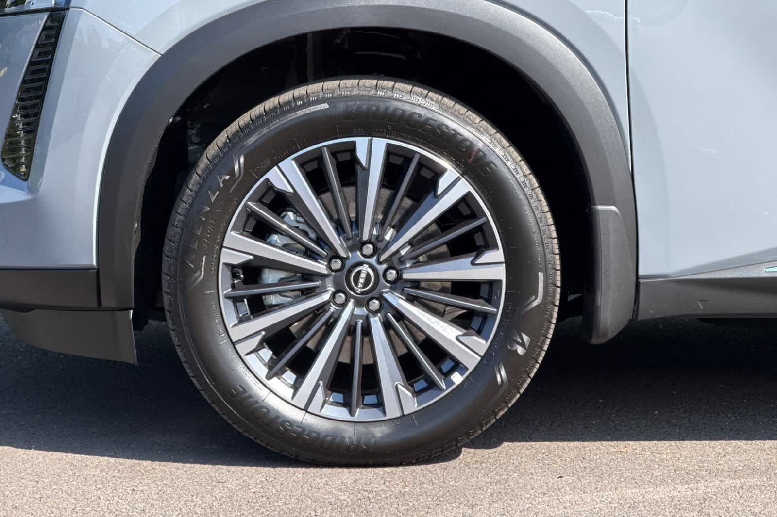 New 2026 Nissan Pathfinder Platinum AWD/4WD image 26