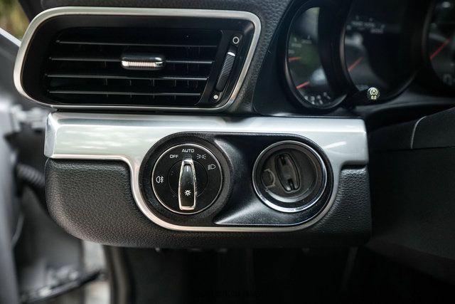 Used 2019 Porsche 911 Carrera RWD image 21