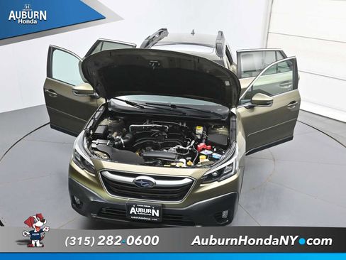 Used 2020 Subaru Outback Premium AWD/4WD image 36