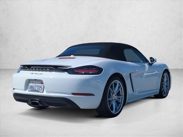Used 2017 Porsche 718 Boxster RWD image 5