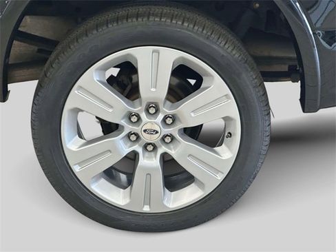 Used 2017 Ford F150 Limited w/ Trailer Tow Package image 12