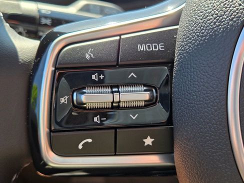 New 2026 Kia Carnival image 24