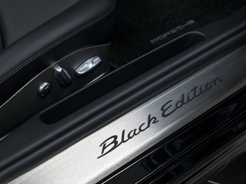 Used 2012 Porsche 911 Carrera Black Edition image 27