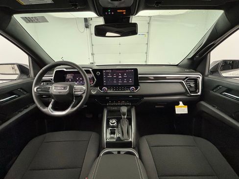 New 2026 GMC Canyon Elevation w/ Convenience Package image 2